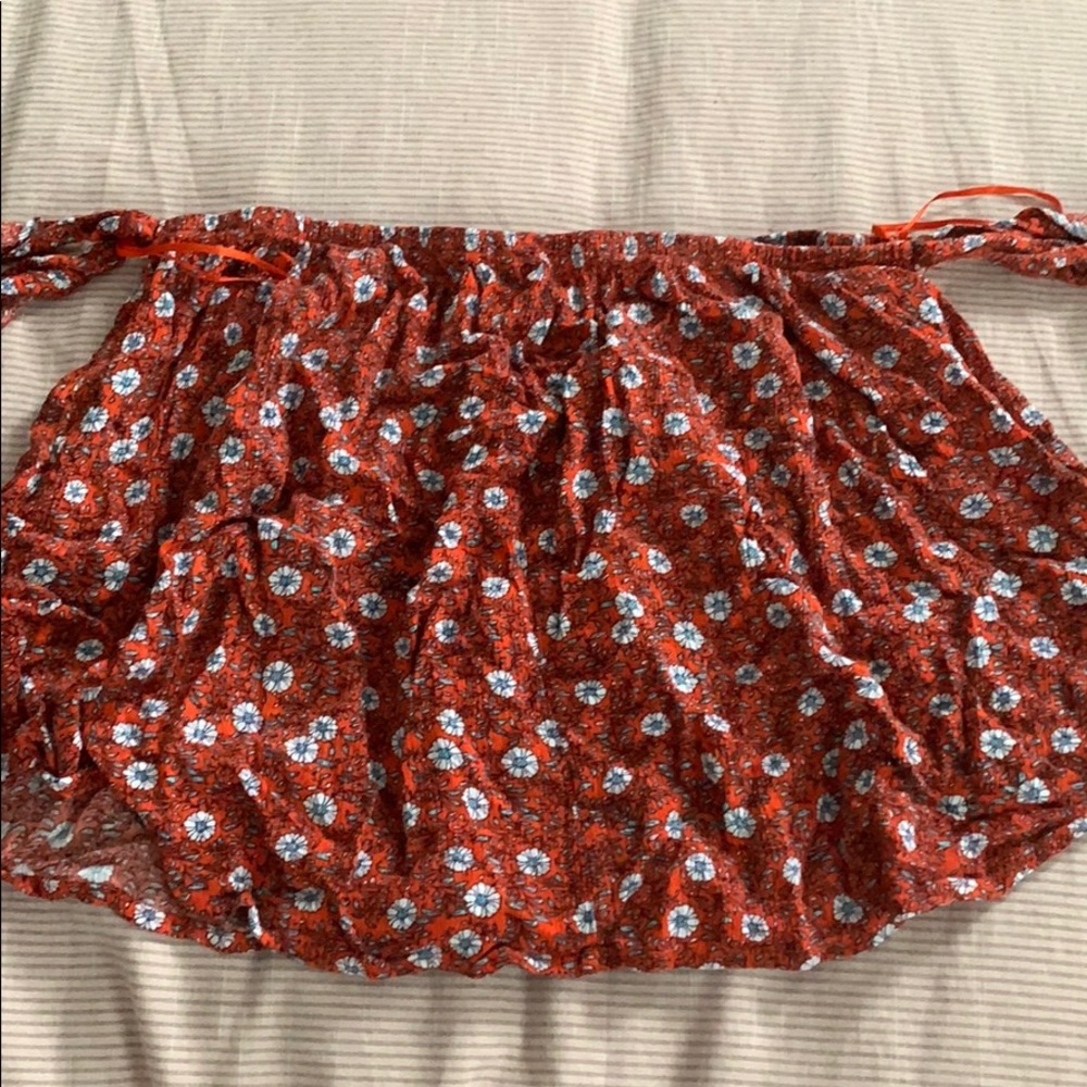 Flowy crop top